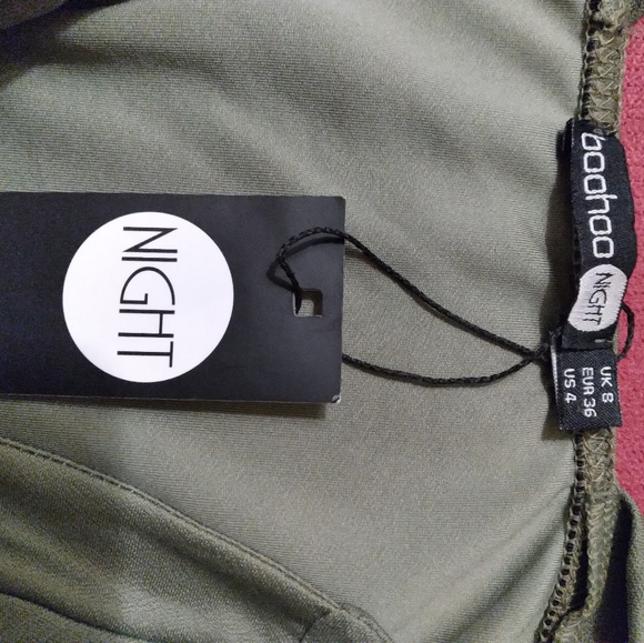 Versitile top dress- change up how you wear the straps - Picture 6 of 6